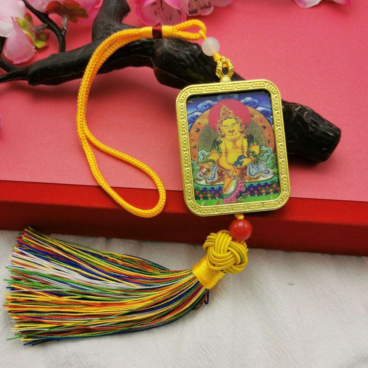 藏传佛教黄财神唐卡车挂金色嘎乌盒挂饰挂件旅游景区纪念礼品