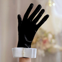 法式黑色手套复古郝本风旅拍照造型写真新娘礼服配饰短款有指手套