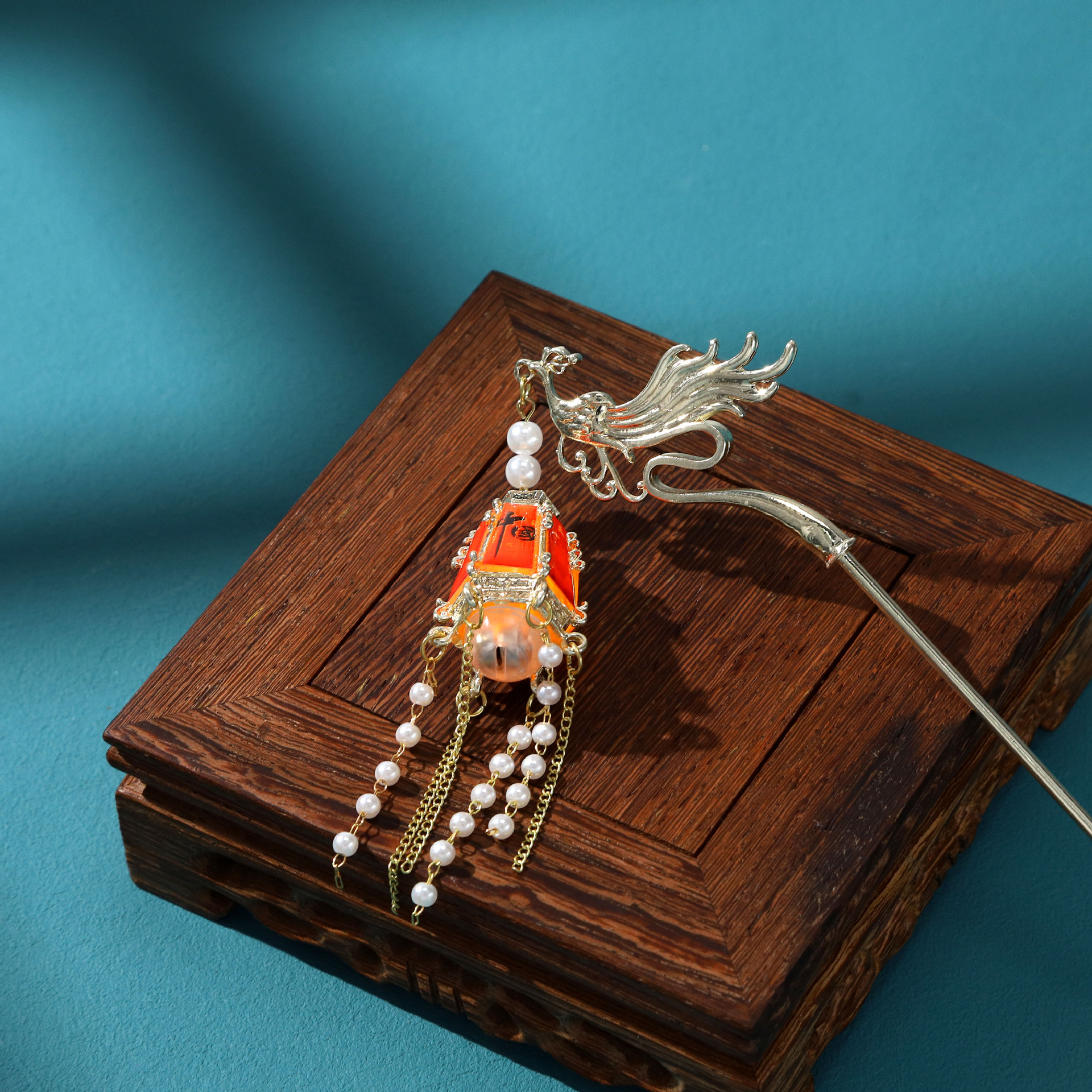 复古特色灯笼发光流苏发簪女高级感国风汉服步摇珍珠簪子旗袍发饰