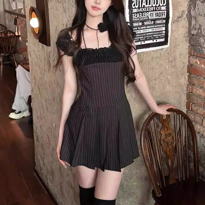 焱乐女装 ▏"律政俏佳人"条纹短袖连衣裙女夏小众设计辣妹短裙子