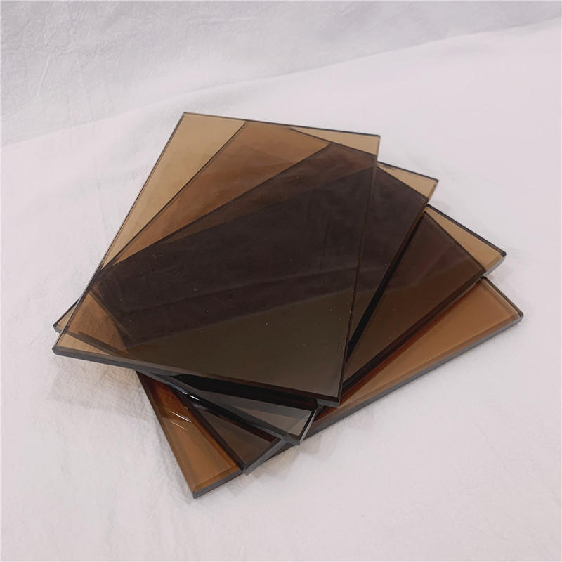 厂家定制 灰茶玻璃 深加工玻璃弯钢玻璃透明家装建材有色镀膜玻璃
