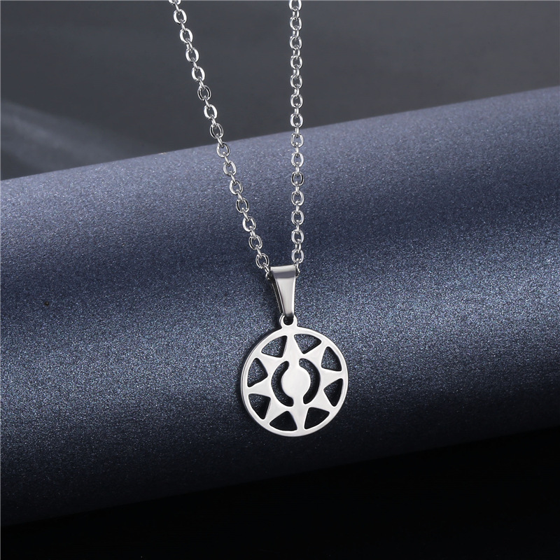 European and American Punk Sun God Titanium Steel Necklace Men and Women Simple Hip Hop Instafamous Pendant Fashionmonger Student Ornament Supply