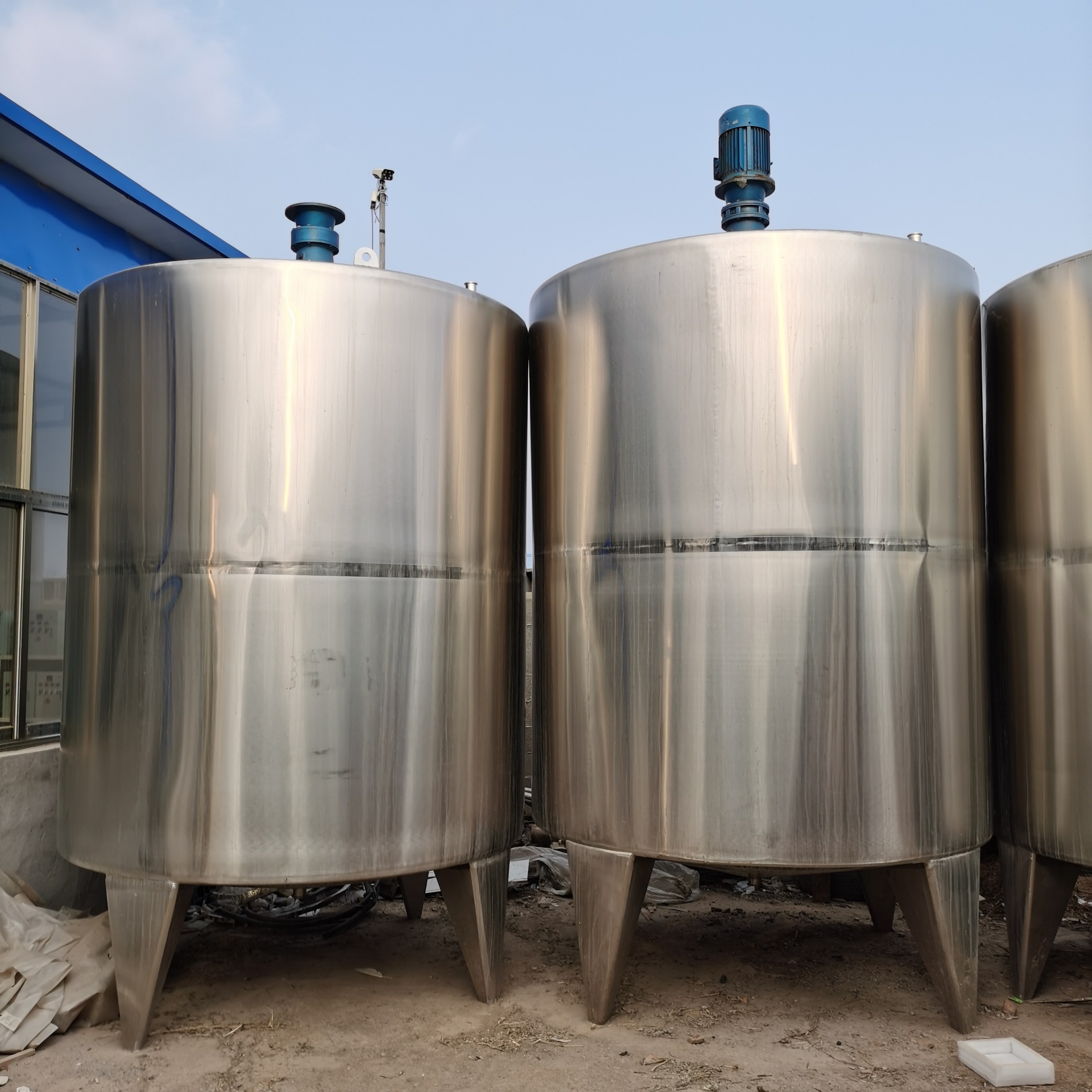 二手不锈钢液体搅拌机 10吨不锈钢液体搅拌桶 加热液体搅拌罐