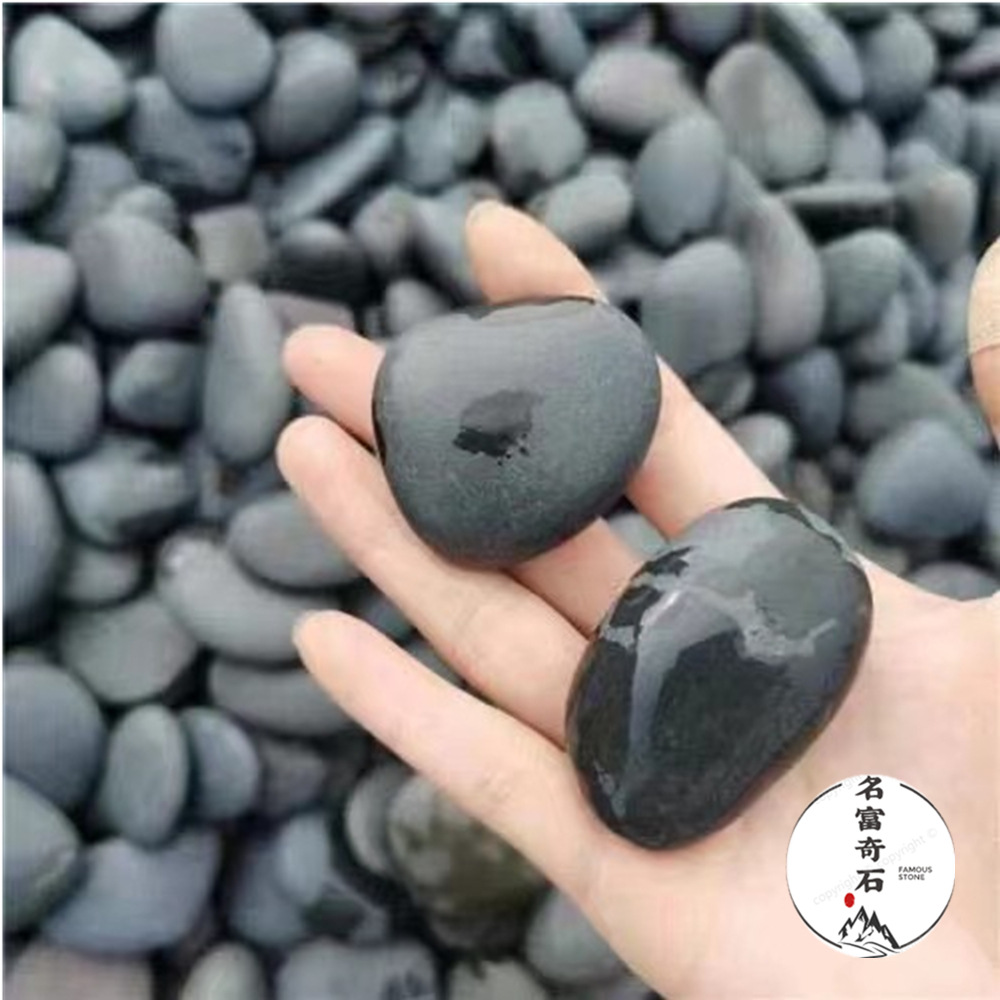 湿水后鹅卵石图片,圆润大个鹅卵石价格,桂林本地有鹅卵石出售