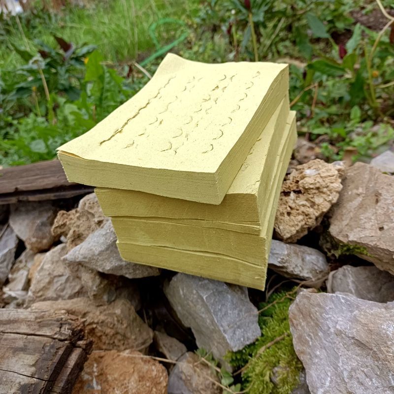 贵州黄钱纸黄烧纸铜钱纸打眼钱纸七月半烧包清明节上坟祭奠用品