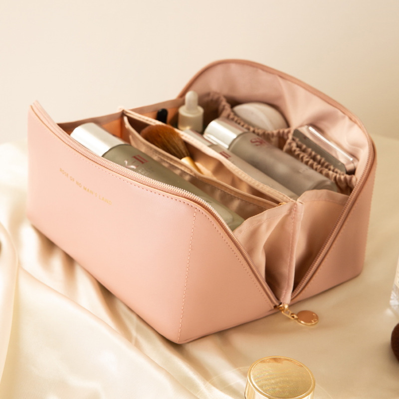 New Cosmetic Bag Advanced Portable Large Capacity Travel Makeup Brush Cosmetics Storage Bag 2022 New Wash Bag
