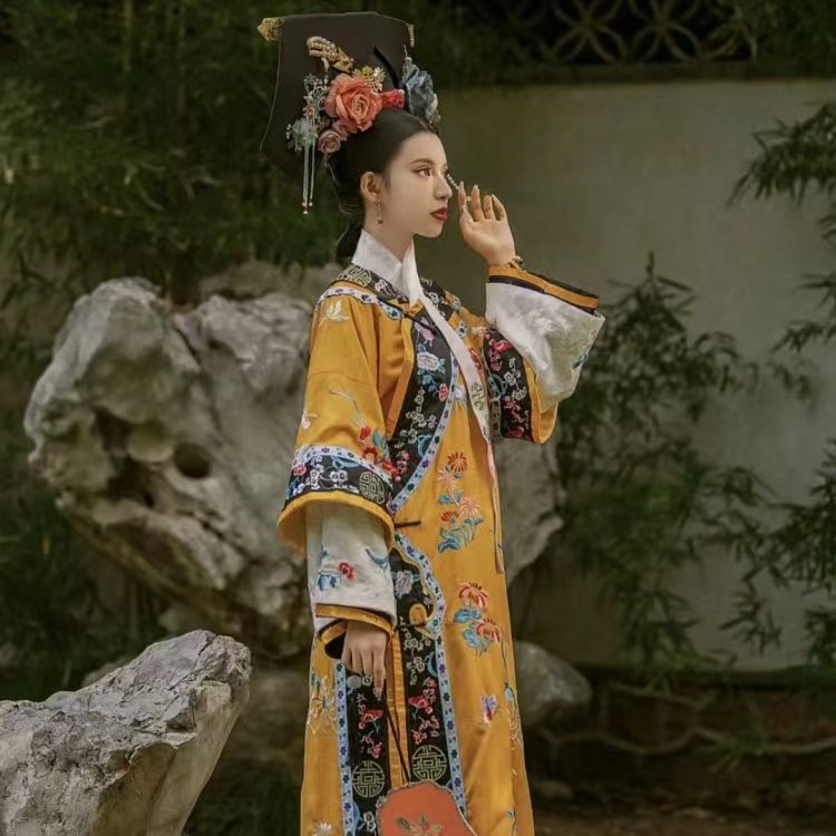 年轻贵妃清代印花女装清朝氅衣长旗装宫廷汉服中国风旗装厂里发货