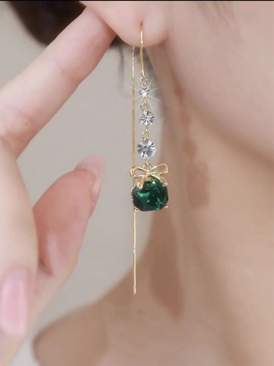 Temperament Entry Lux Bow Beccarite Crystal Ear Thread Long Tassel Fairy Face Slimming Earrings