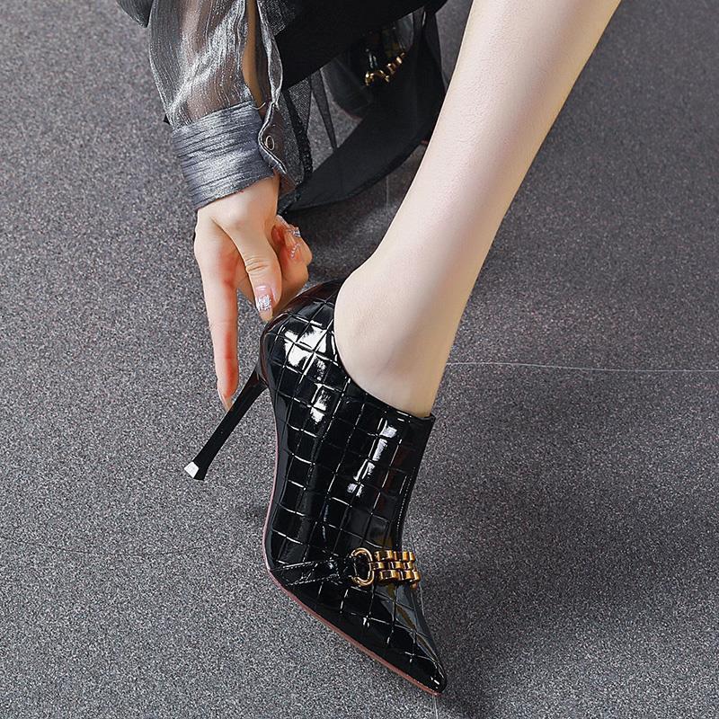 裸靴女秋冬短靴漆皮金属链及踝靴2024新款细跟深口高跟鞋气质名媛