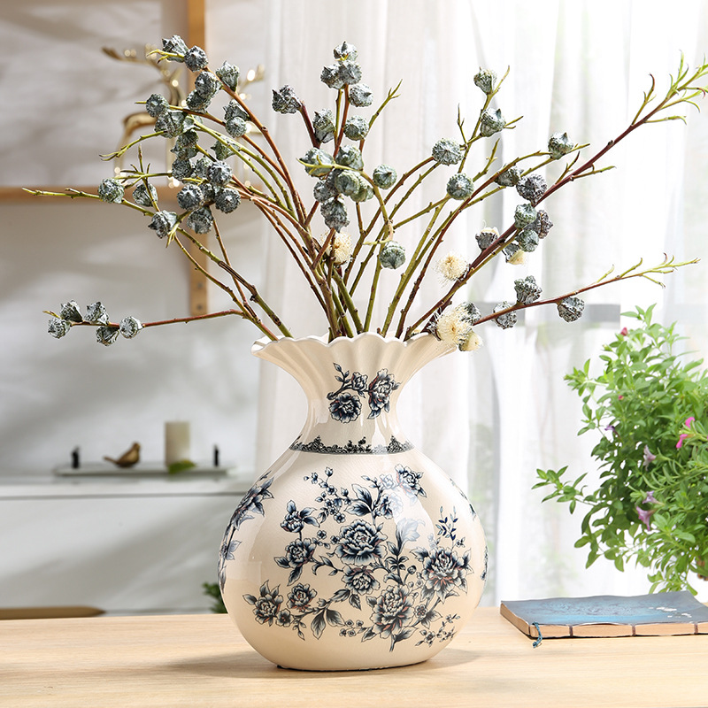 Creative Ceramic Vase New Chinese Style Retro Blue and White Porcelain Bottle Household Living Room Decorative Flower Arrangement Porcelain American Ornaments