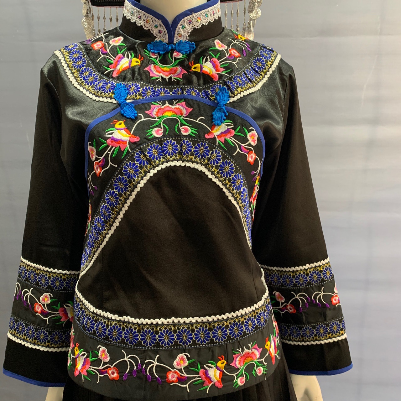 专业定制56个民族复古服装少数民族布依族头饰原生态民族风女装款