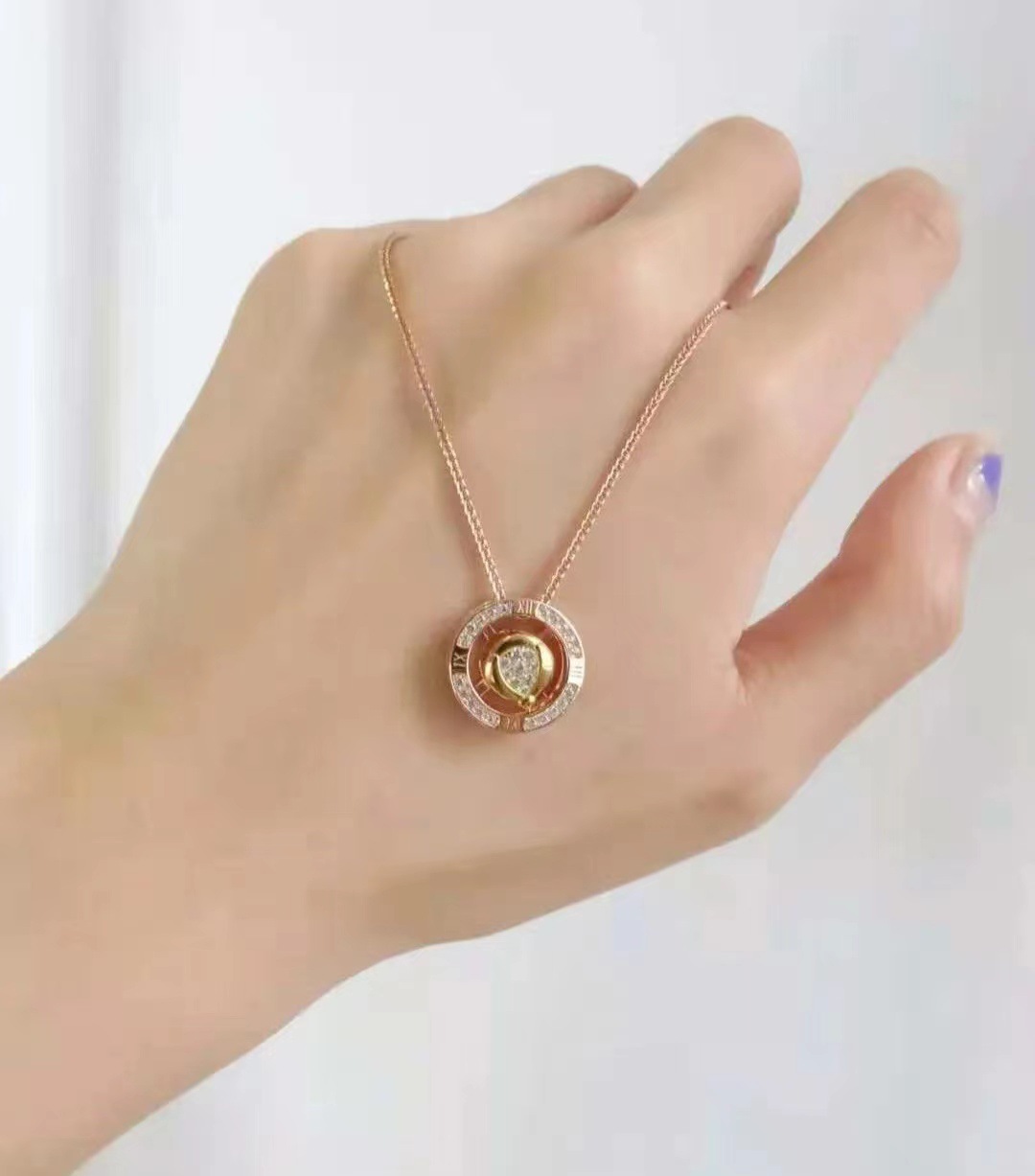 抖音小红书同款指爱针项链女 镶钻旋转吊坠锁骨链520玫瑰金情人节