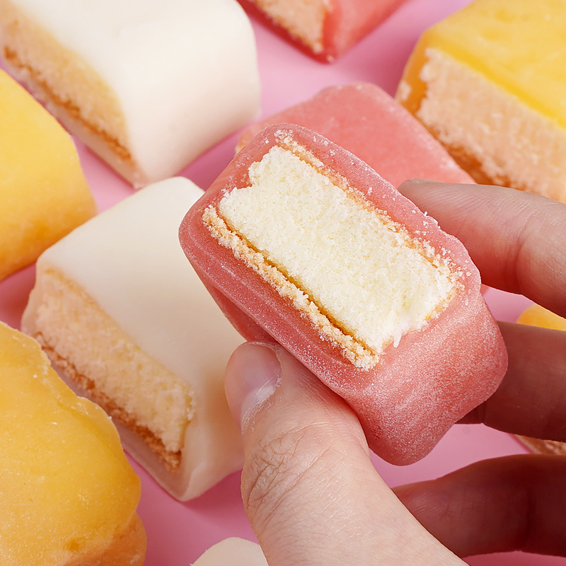 冰皮白玉卷蛋糕多种口味休闲代餐面包学生早餐营养糕点零食代批发