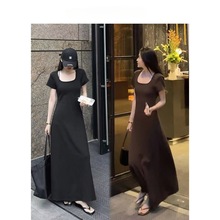 气质休闲法式方领长款收腰黑色连衣裙2024新款女夏季修身显瘦长裙