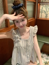 韩系条纹飞飞袖方领衬衫2024新款女夏季无袖显瘦娃娃领减龄小上衣