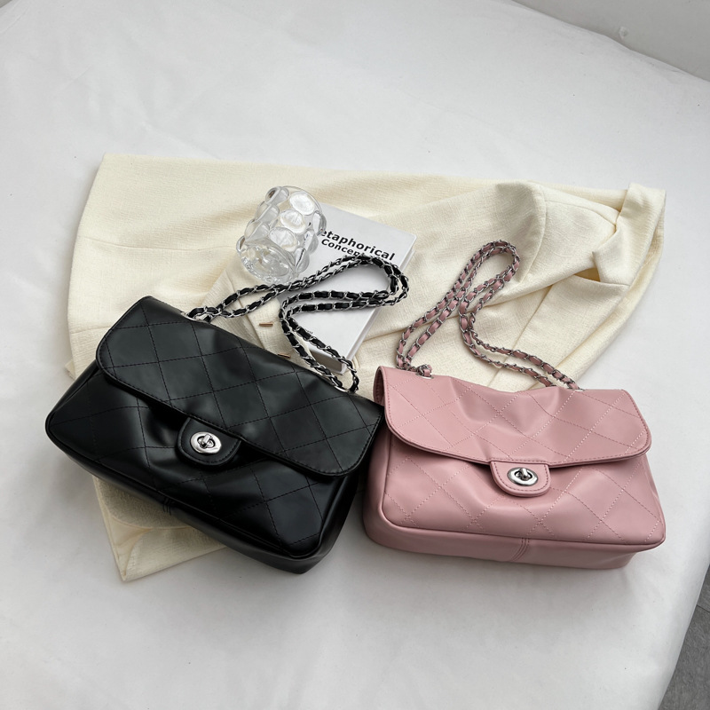 Diamond Pattern Chain Bag Women's Summer 2023 New Trendy Fashion Tote Bag Classic Style Soft Leather Crossbody Usual Bag