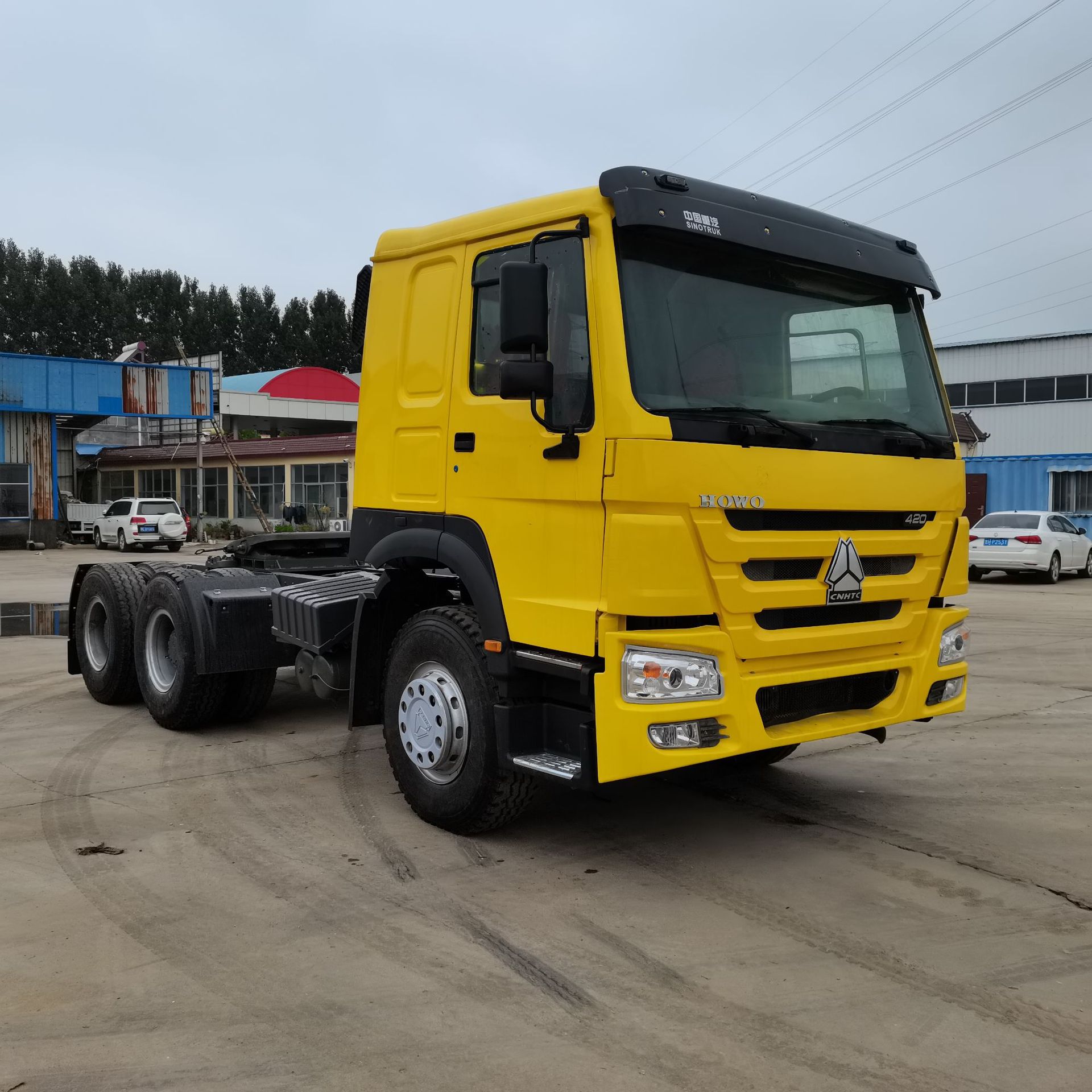 出售二手牵引车头 豪沃二手拖拉机 牵引杆拖车 双桥运输牵引车