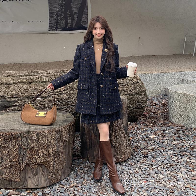 两件八折五季家胖mm2024年新款套装裙春装90白鸭绒西装羽绒服