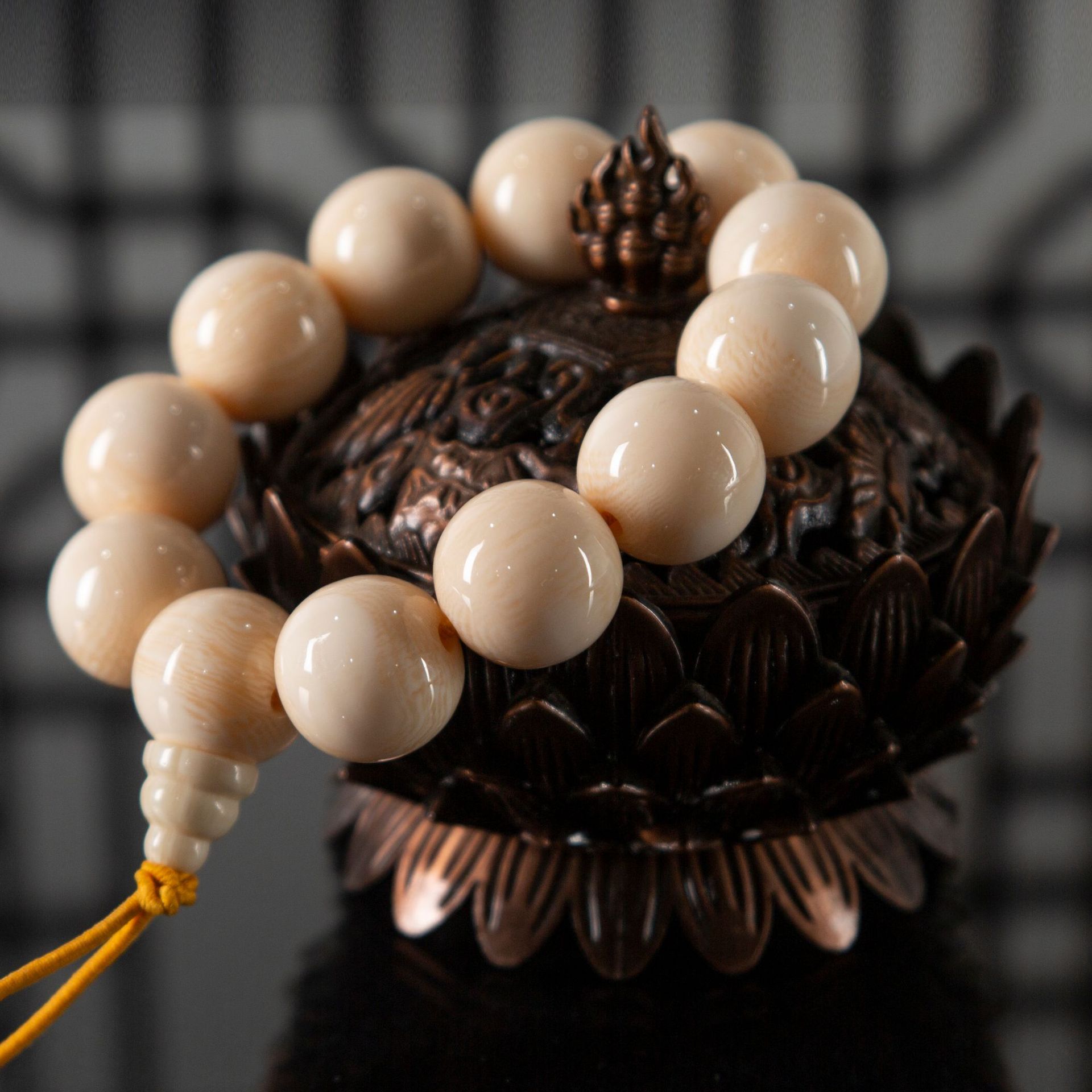 直播货源仿猛犸象牙佛珠手串 文玩男士手链象牙果散珠网红爆款