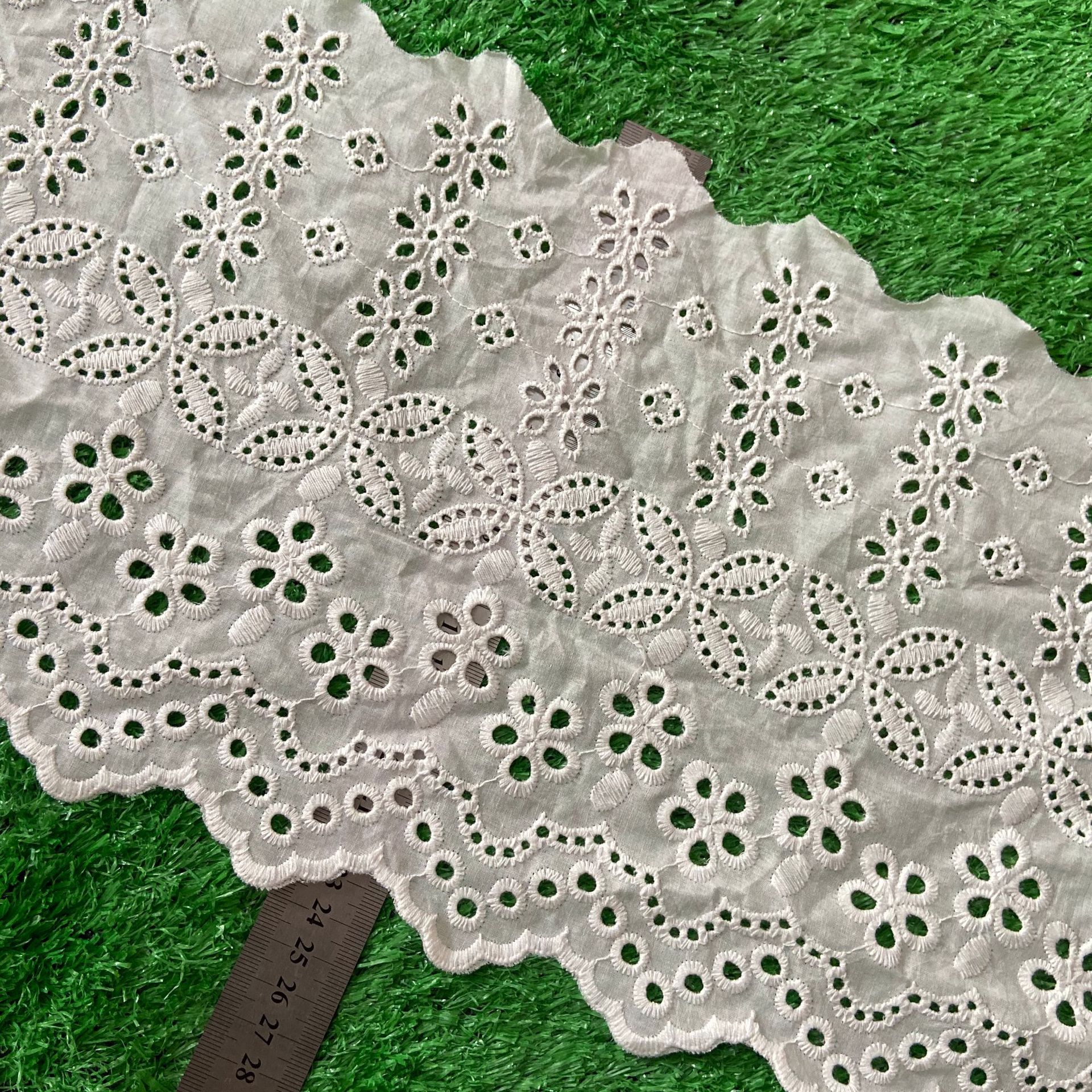 lace fabric trim 棉布镂空时尚花边 棉线绣花服装时装软饰辅料