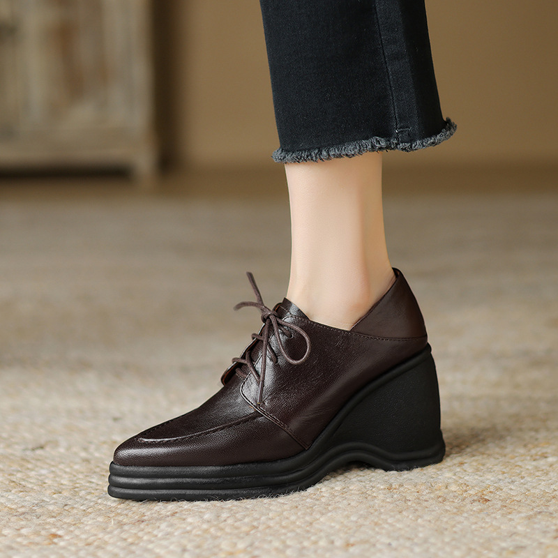 复古尖头坡跟单鞋女英伦风绑带深口高跟鞋春季新款羊皮女鞋代发