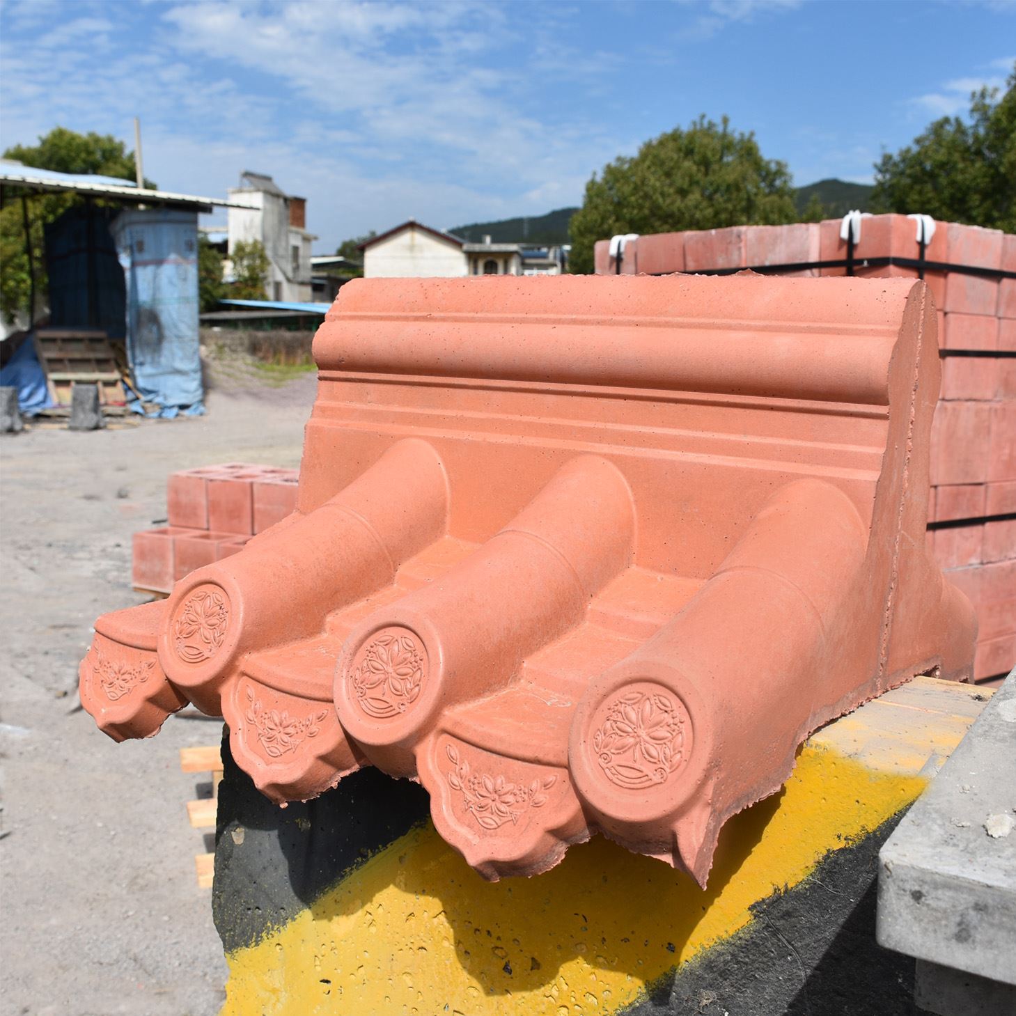 批发红色围墙一体瓦双面瓦片红色琉璃瓦围墙压顶水泥墙帽仿古中式