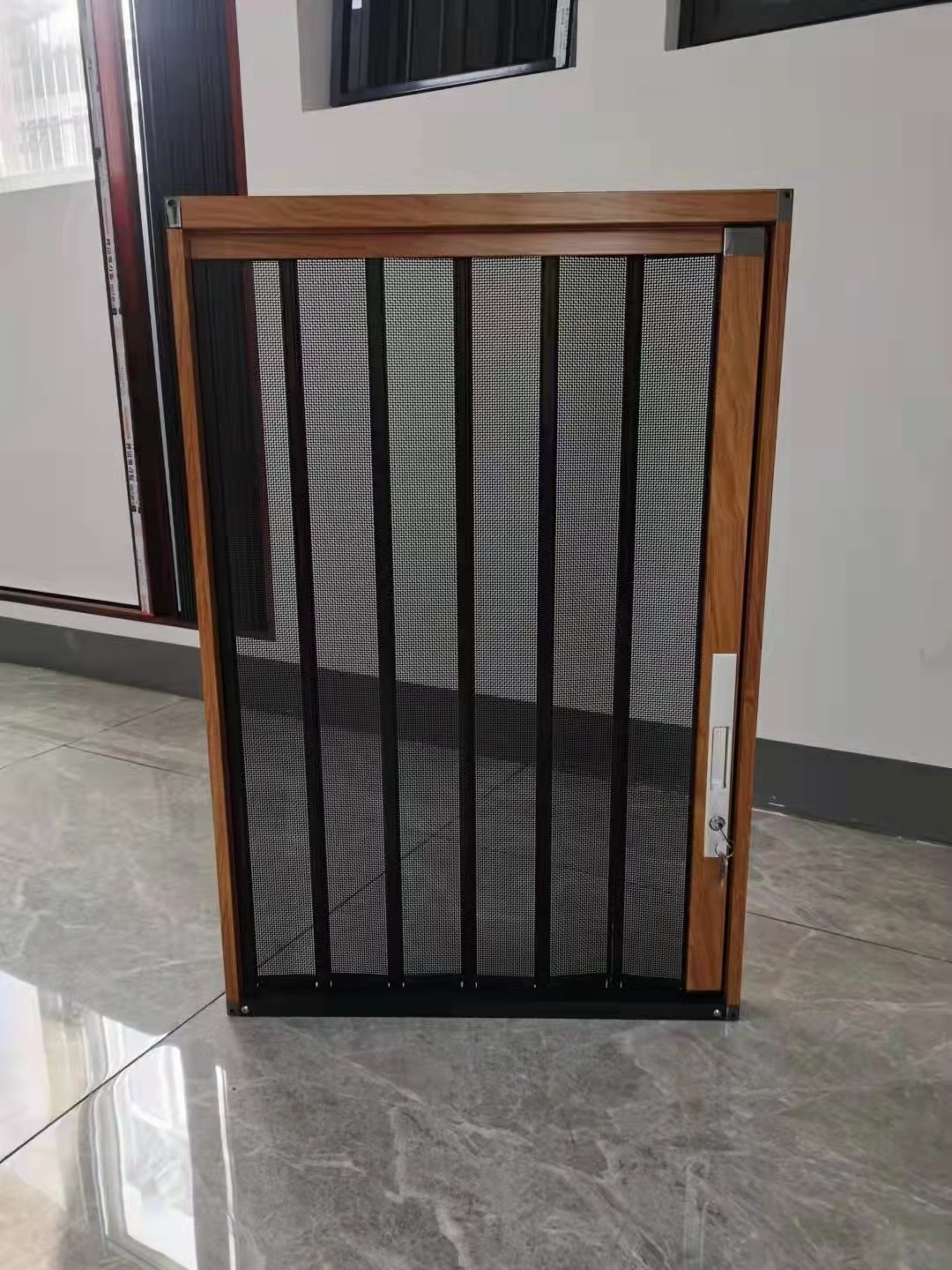 厂家批发77平网铝板网防蚊纱门防盗防护折叠纱门