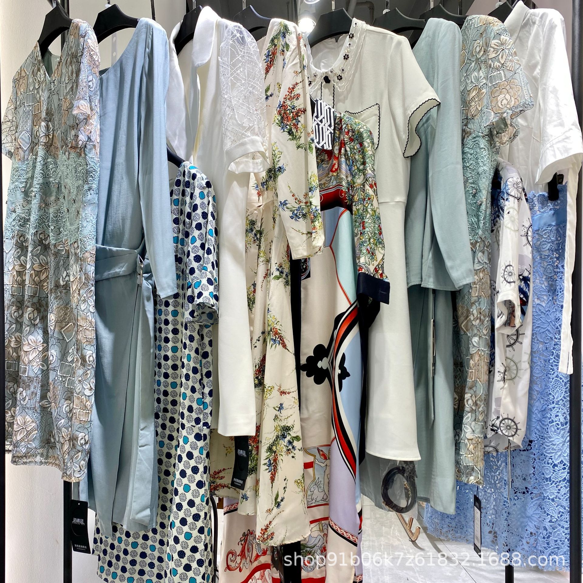 遇见天22春夏款女装一线品牌折扣批发一手货源尾货清仓批发处理