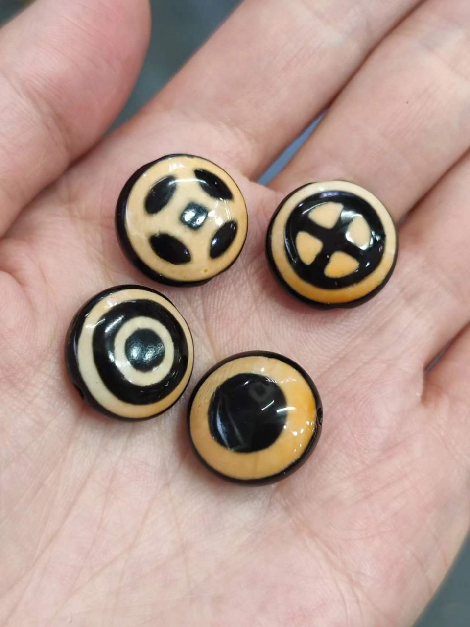 羊眼珠天眼板珠飞碟佛珠玛瑙天珠背云星月金刚文玩配饰散珠16mm