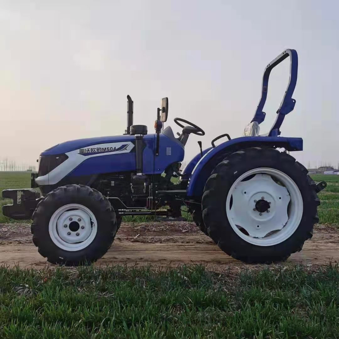 雷沃704中型拖拉机 四驱轮式拖拉机开沟机 雷沃704低矮型大棚王