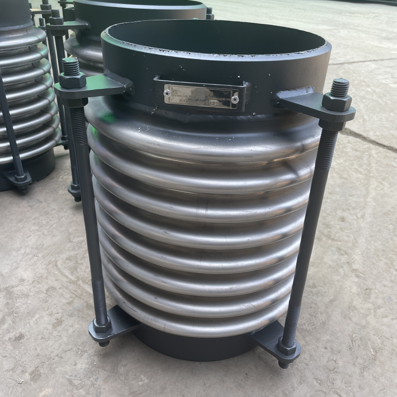 厂家出售焊接式带导流筒波纹补偿器 304不锈钢减震型管道膨胀节