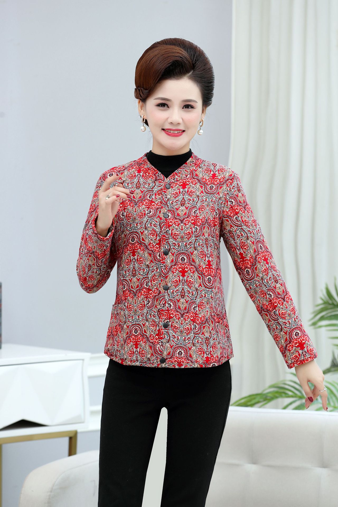 中老年花棉袄新款秋冬季妈妈按扣棉衣女夹棉加厚短款上衣保暖外套