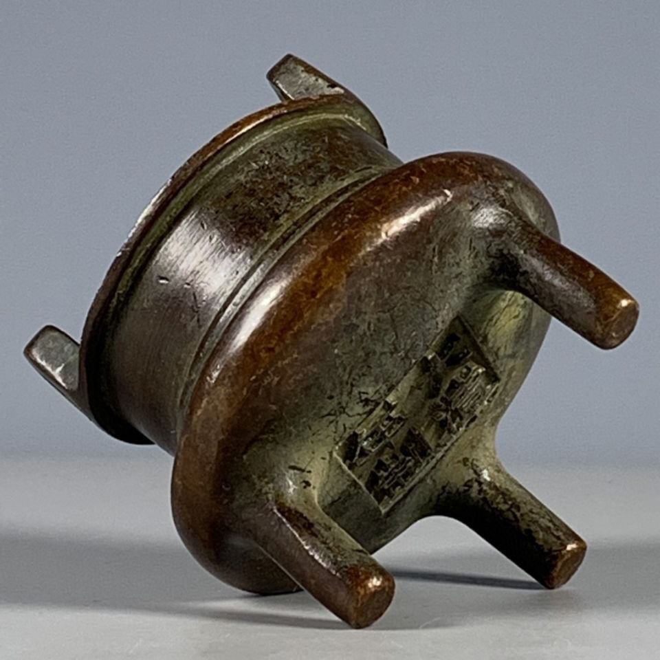 真品回流老物件大清乾隆三足鼎双耳紫铜香炉古董旧货老铜器包老