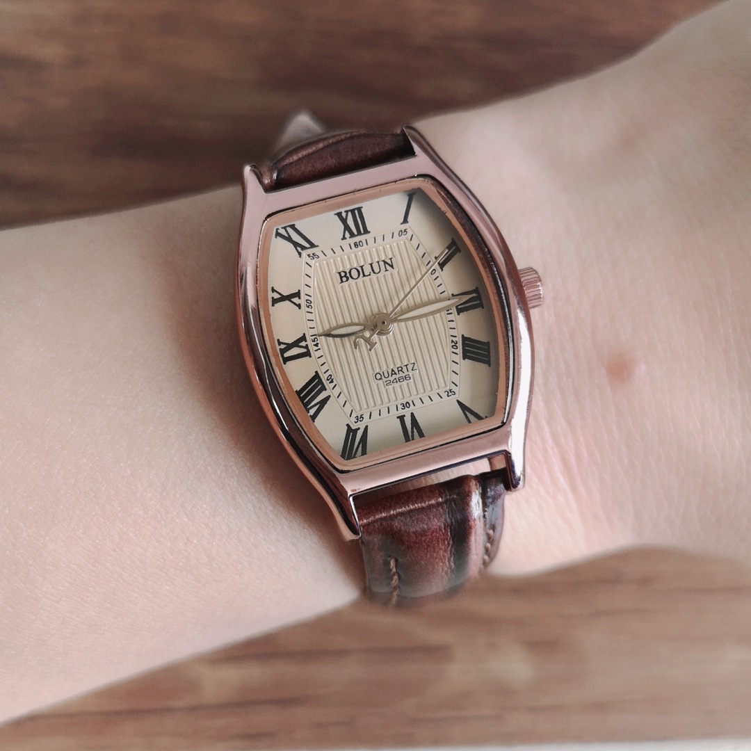 新款博伦bolun酒桶咖色表盘罗马面韩版时尚简约石英手表女