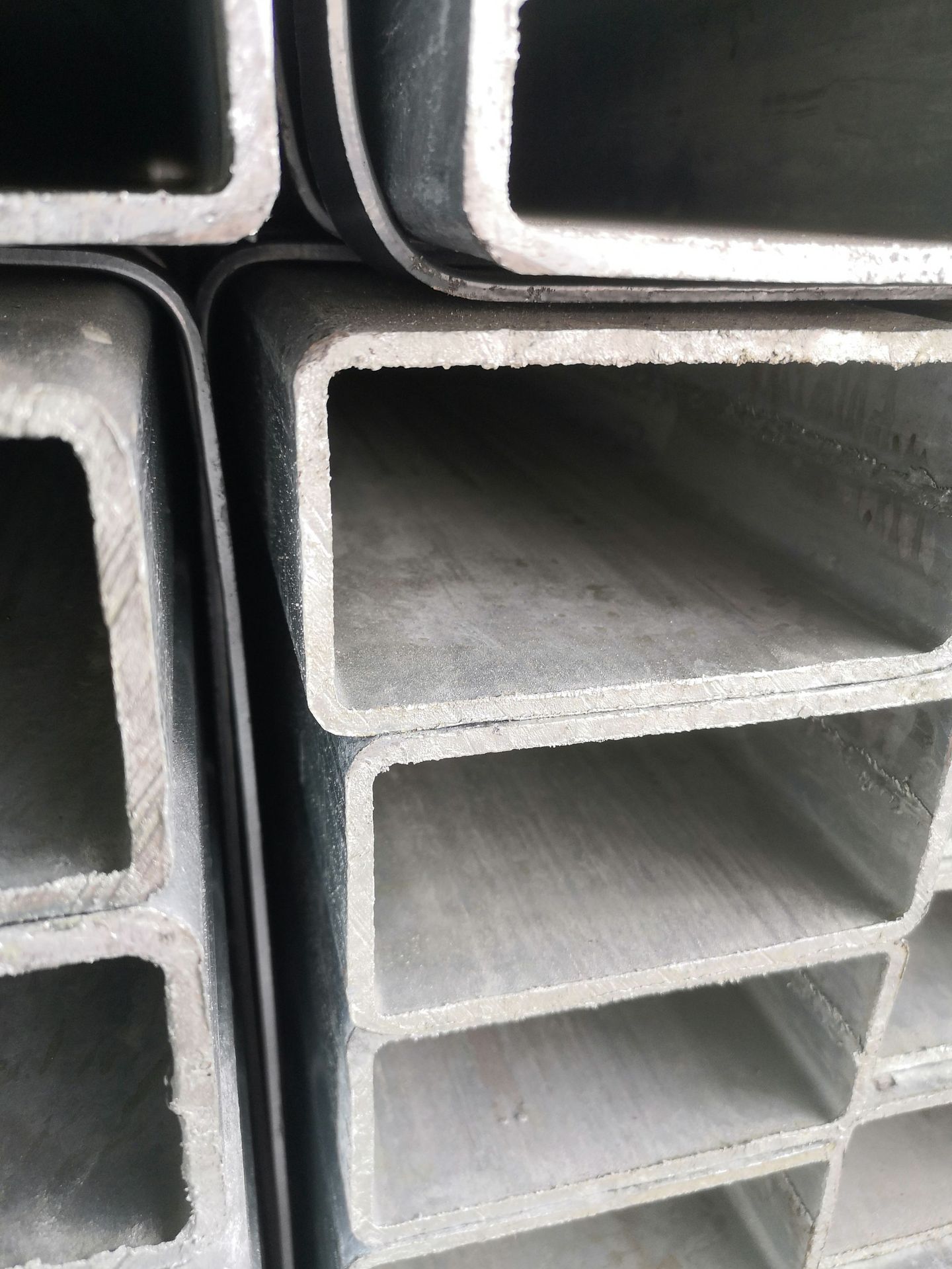 镀锌 镀锌方管 方矩方通方钢 现货出售多种镀锌方管