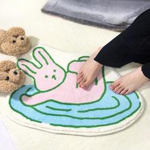 ins风可爱兔兔地毯新年韩式浴室毛绒吸水地垫卫生间门口防滑脚垫