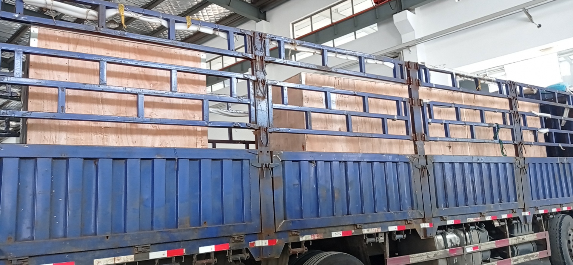 木托盘脚墩机 木屑脚墩 托盘脚墩 刨花脚墩机器价格