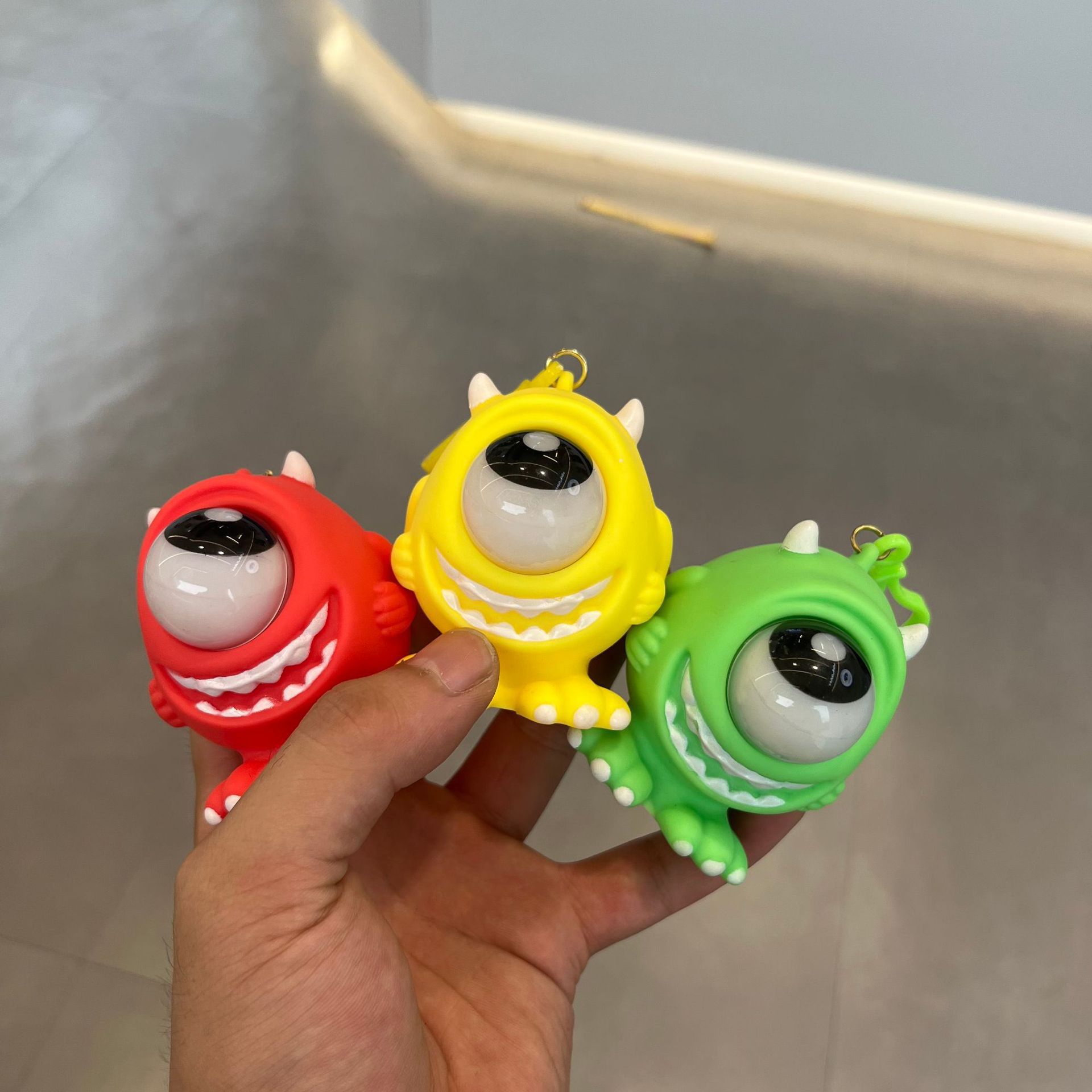 Online Influencer Cute Staring Big Eyes Decompression Squeezing Toy Children's Creative Eye Burst Toys Keychain Pendant Small Toys