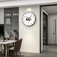 加工定制熊猫挂钟客厅家用时尚钟表高级感免打孔简约圆形时钟挂墙