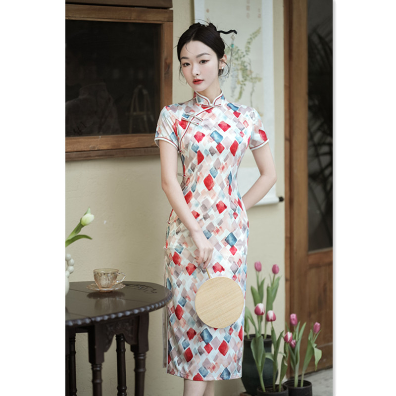 艾旗绣时尚改良年轻少女款中长款短袖旗袍2024春夏新款国风旗袍裙