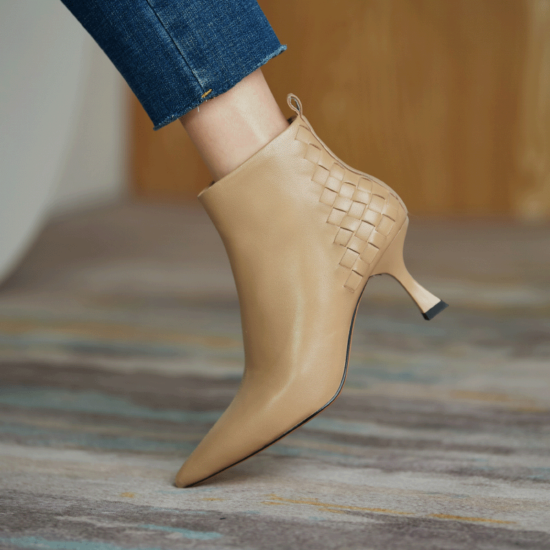 批发冬季新款羊毛保暖厚绒高跟皮靴欧美气质尖头细跟短靴女40小码