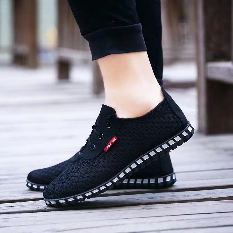 [Factory in Stock] Cloth Shoes Men's Summer Breathable Comfortable Korean Style Comfortable All-Match Flyknit Running Shoes One Generation