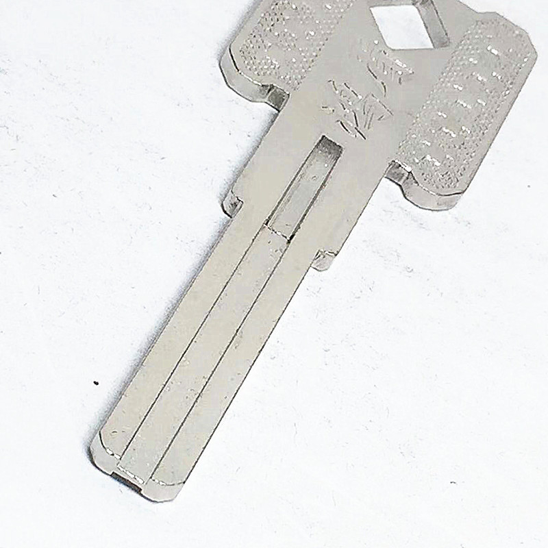 8mm双面叶片内铣槽防盗锁钥匙胚