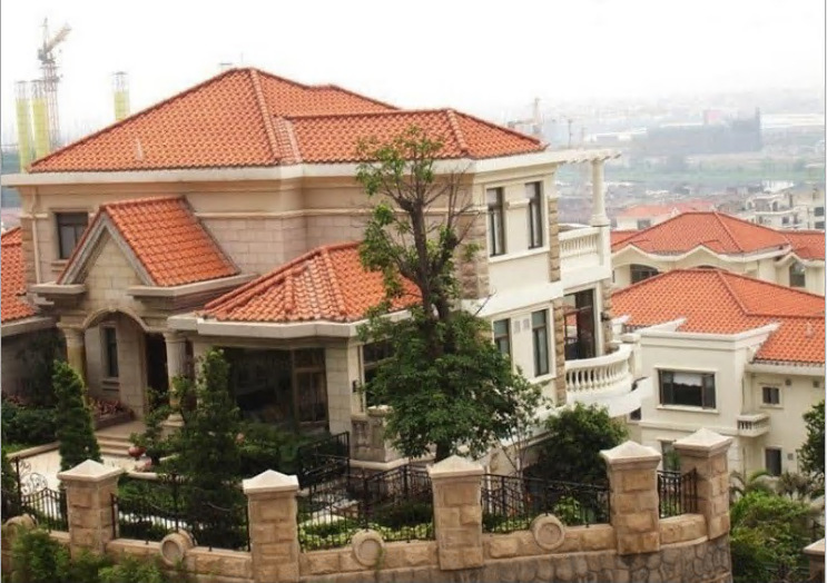 31x31陶瓷s瓦欧式别墅楼顶上瓦片琉璃瓦亮彩朱砂红西瓦屋顶连锁瓦