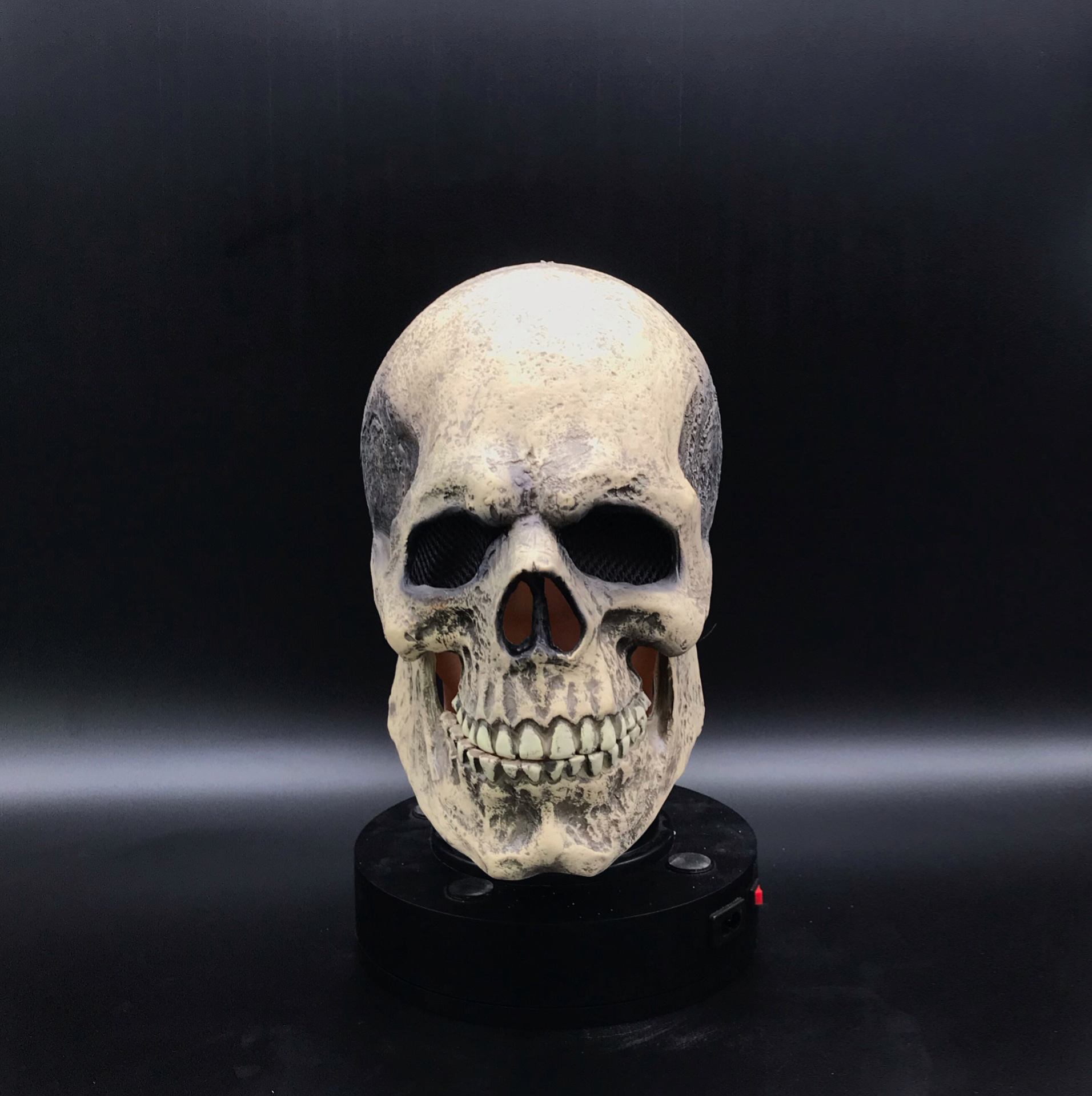 万圣节新款骷髅头可动嘴巴头骨乳胶面具头套嘴巴可动头颅骨面罩