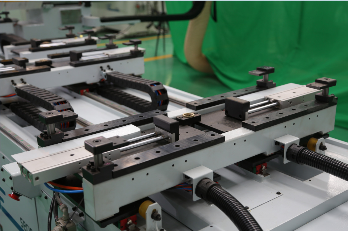 数控门套板加工中心 门套定长 五金件加工设备df45-a