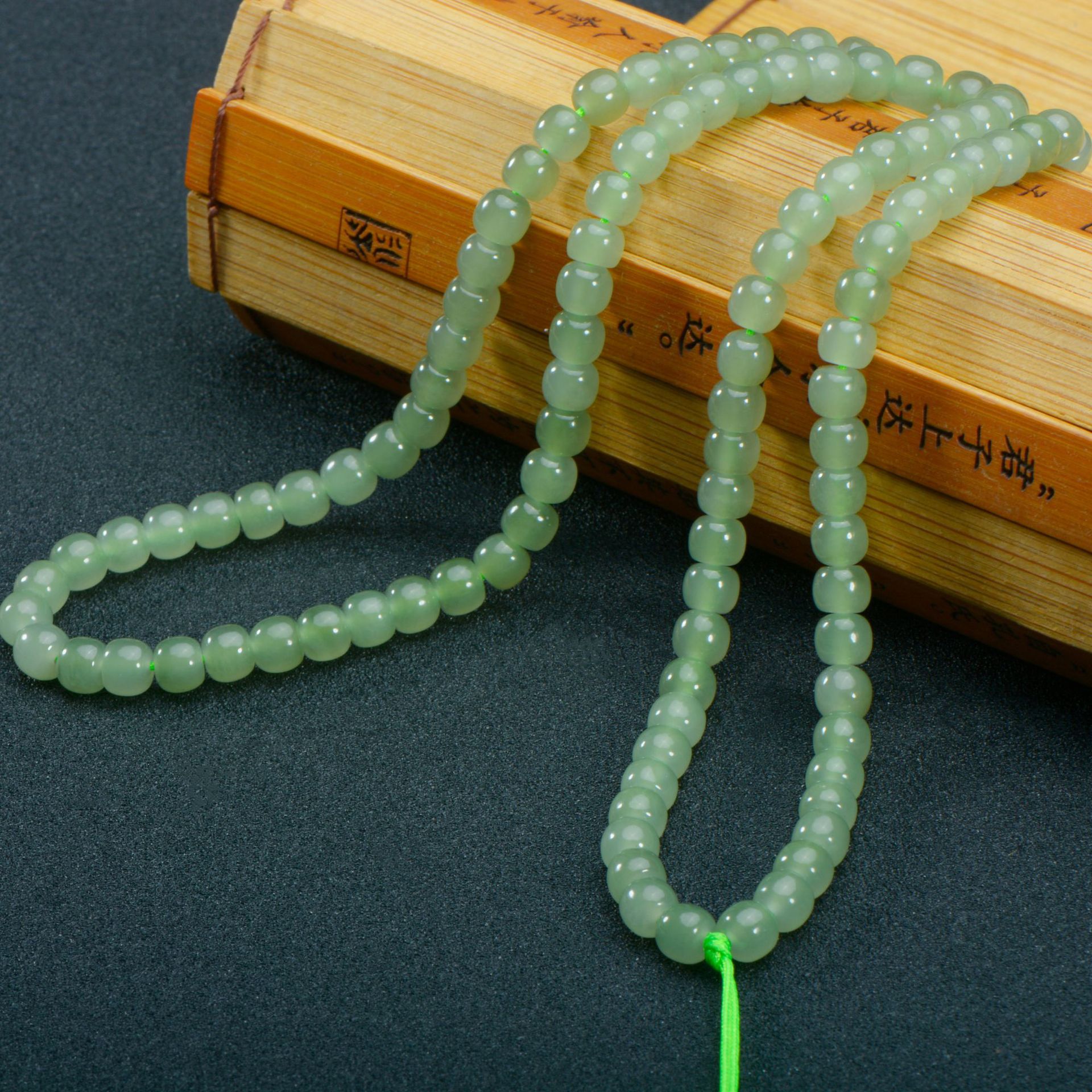新疆和田玉项链 老行珠链和田玉湖水绿挂绳毛衣链长项链颈链5*6mm