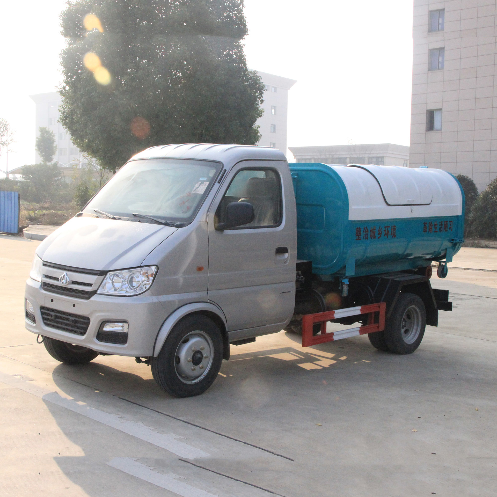 3吨勾臂垃圾车 小型勾臂垃圾车 城市环卫钩臂垃圾车 蓝牌垃圾车