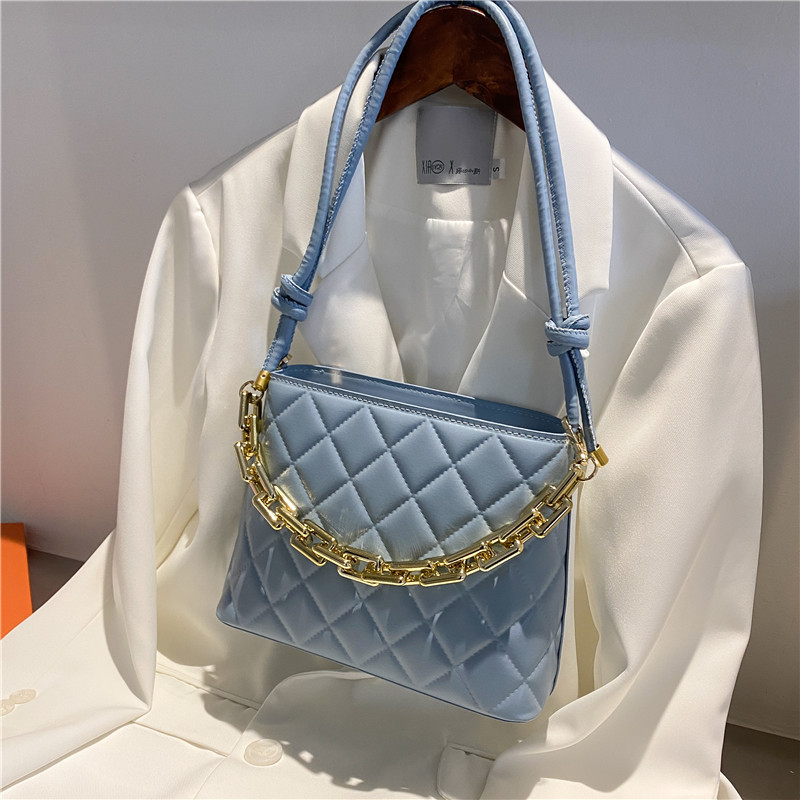 Fashionable Popular Bag Women's Bag New 2021 Fashionable Simple Texture Large Capacity Diamond Crossbody Bag Underarm Bag