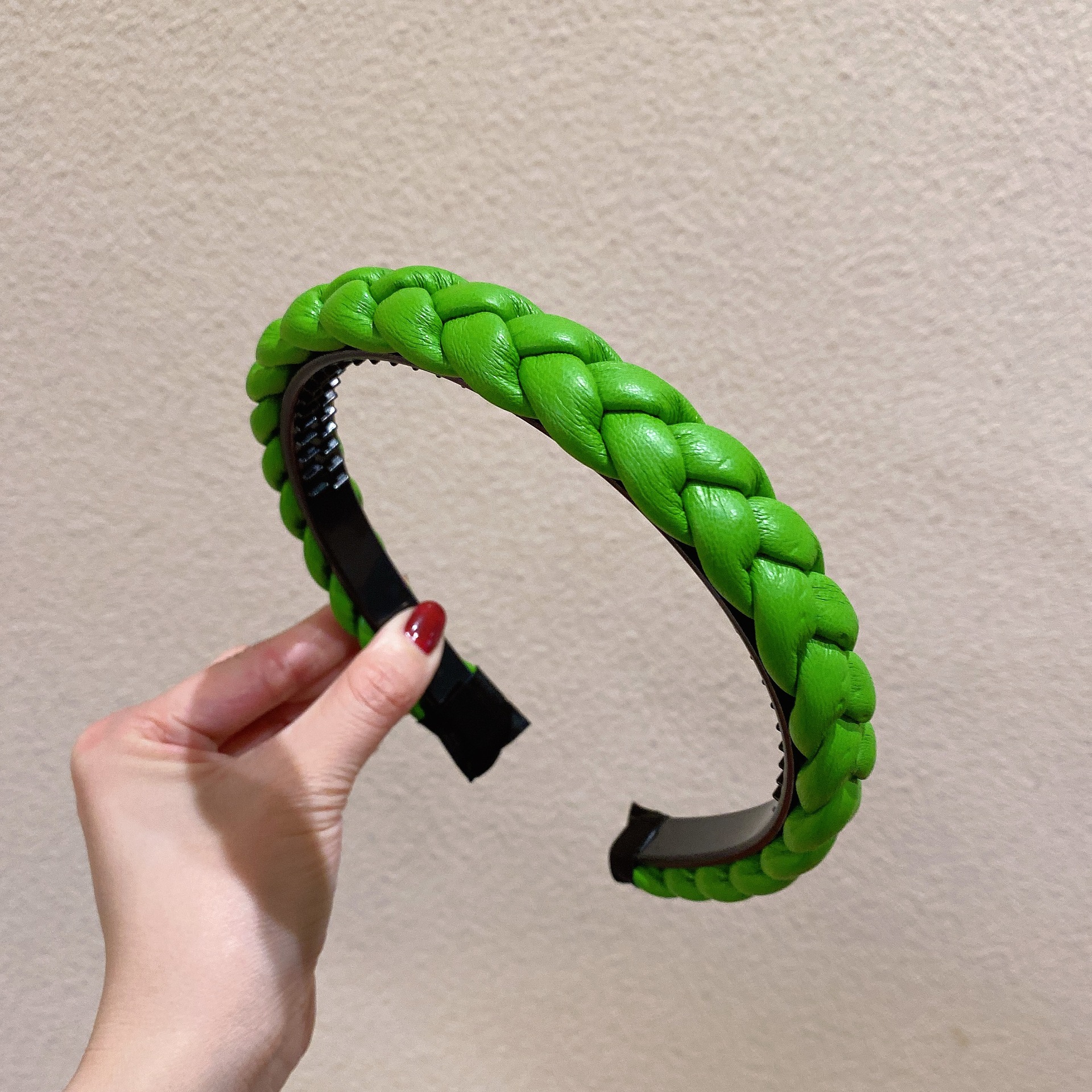 早春高级感绿色系发箍女气质网红发捆简约压发头箍高颅顶发卡头饰